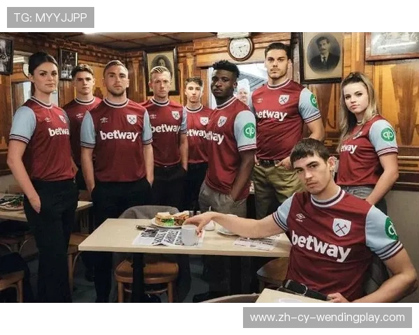 远古时期英超各队球衣款式回顾与比较 远古时期英超各队球衣款式回顾与比较